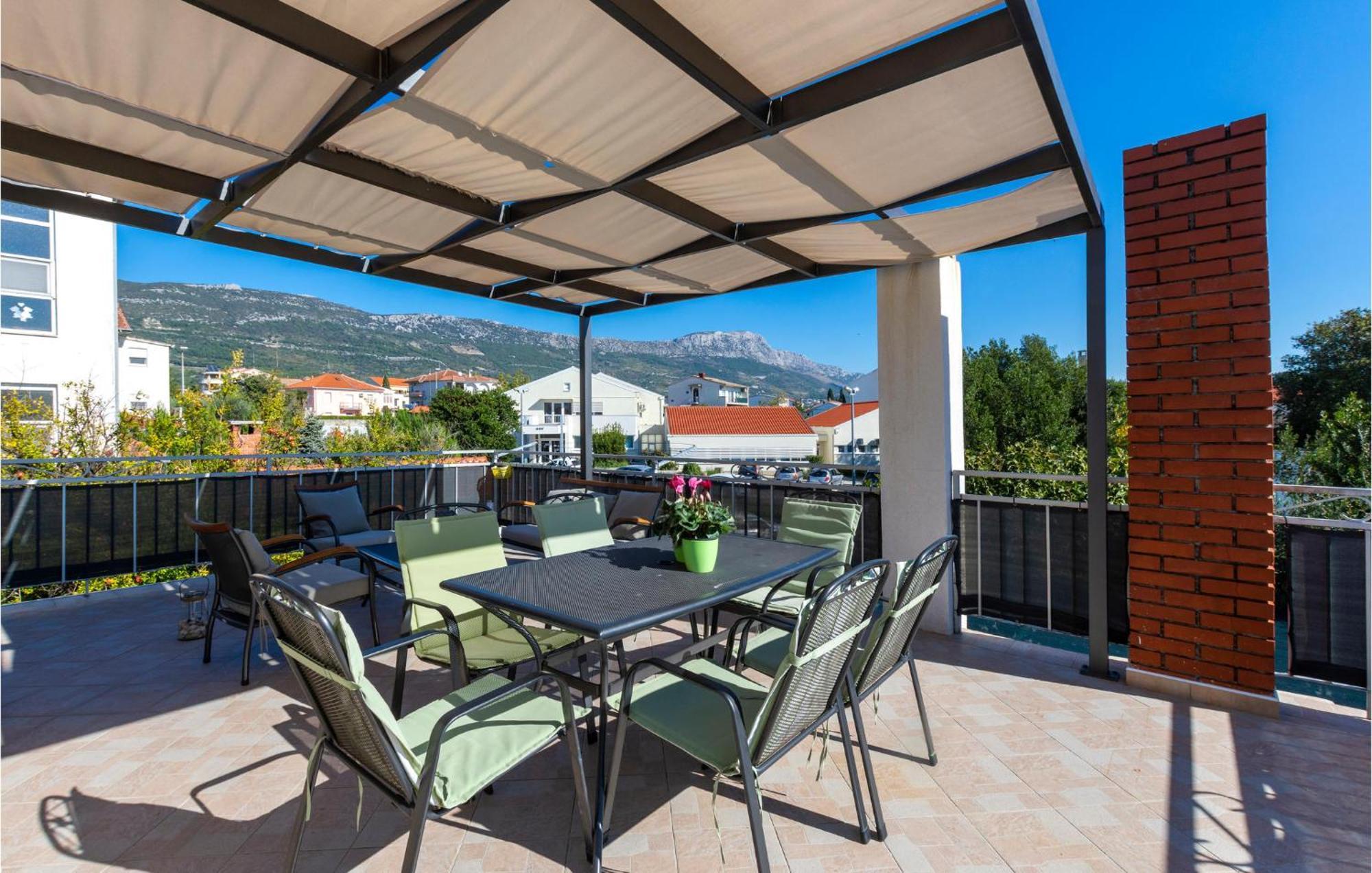 Nice Apartment In Kastel Stari With Kitchen Kastela Room photo