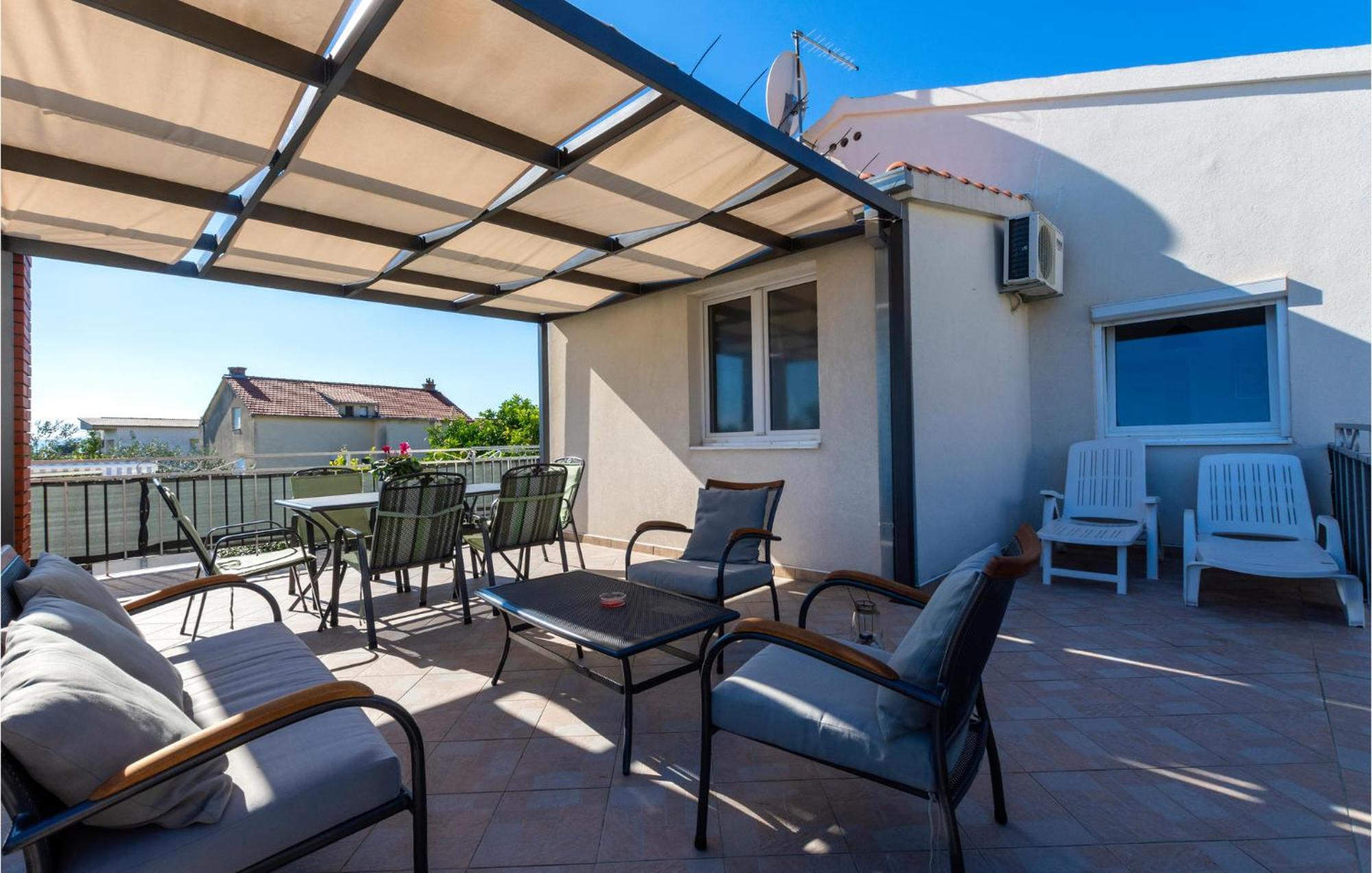 Nice Apartment In Kastel Stari With Kitchen Kastela Exterior photo